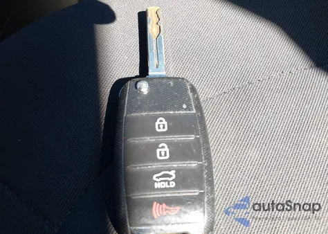 2014 Kia Soul z USA, uszkodzony, nr VIN KNDJN2A27E7027633